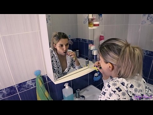 ❤️ Críochnaíonn Hack le óga i pitseámaí cum ó bhéal i asal - letty black ❤️ Gnéas ardchaighdeáin linn